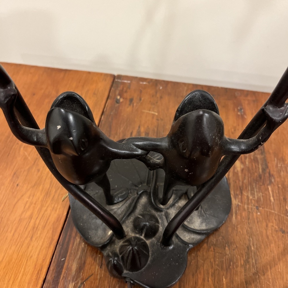 Vintage Dancing Singing Frogs Bronze Cast Metal Table Lamp 19" Tall Whimsical - Picture 6 of 12